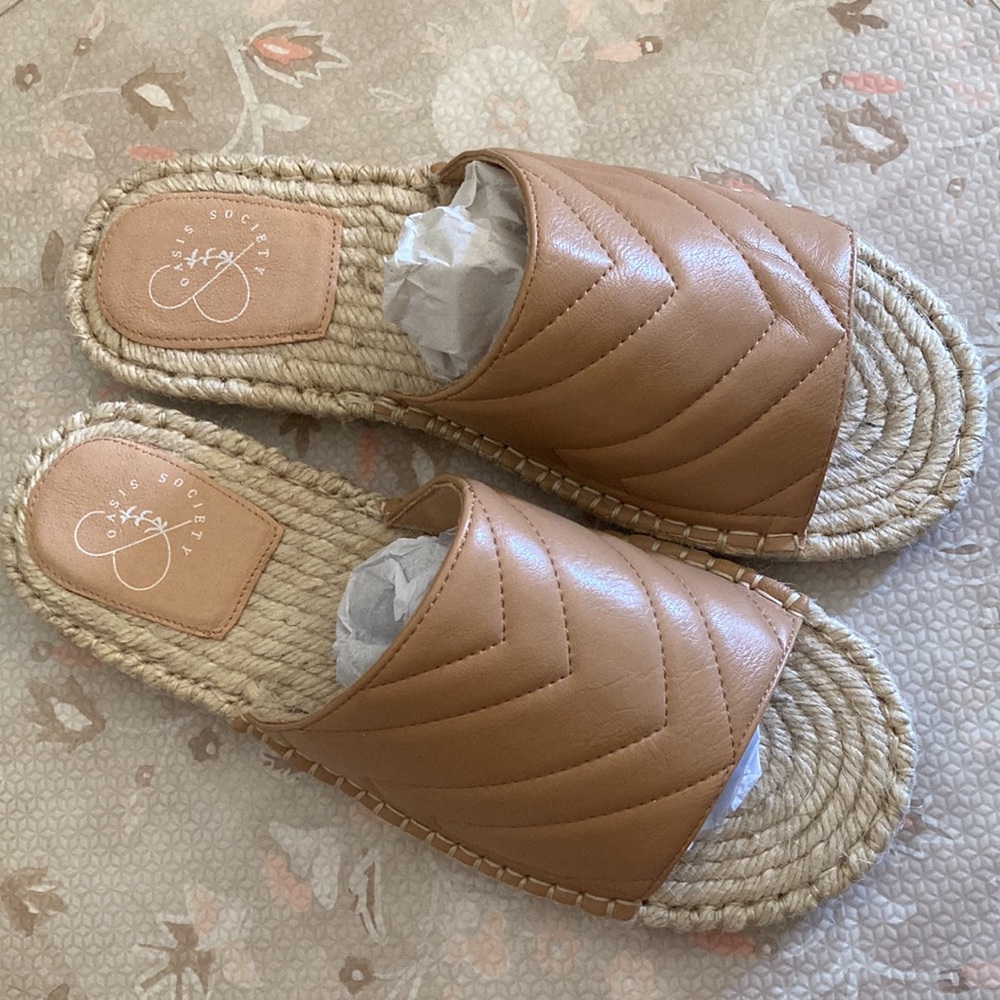 NWT Oasis Society Sandals from One Loved Babe 8.5